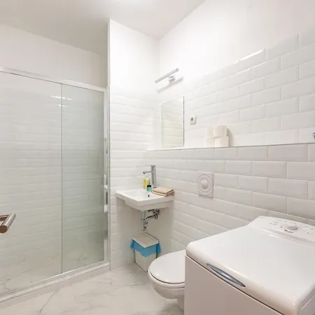 Klauzal 11-202 Center Apartment *