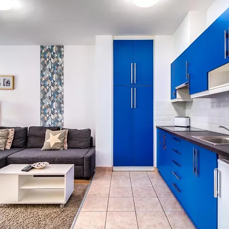 Klauzal 11-202 Center Apartment *